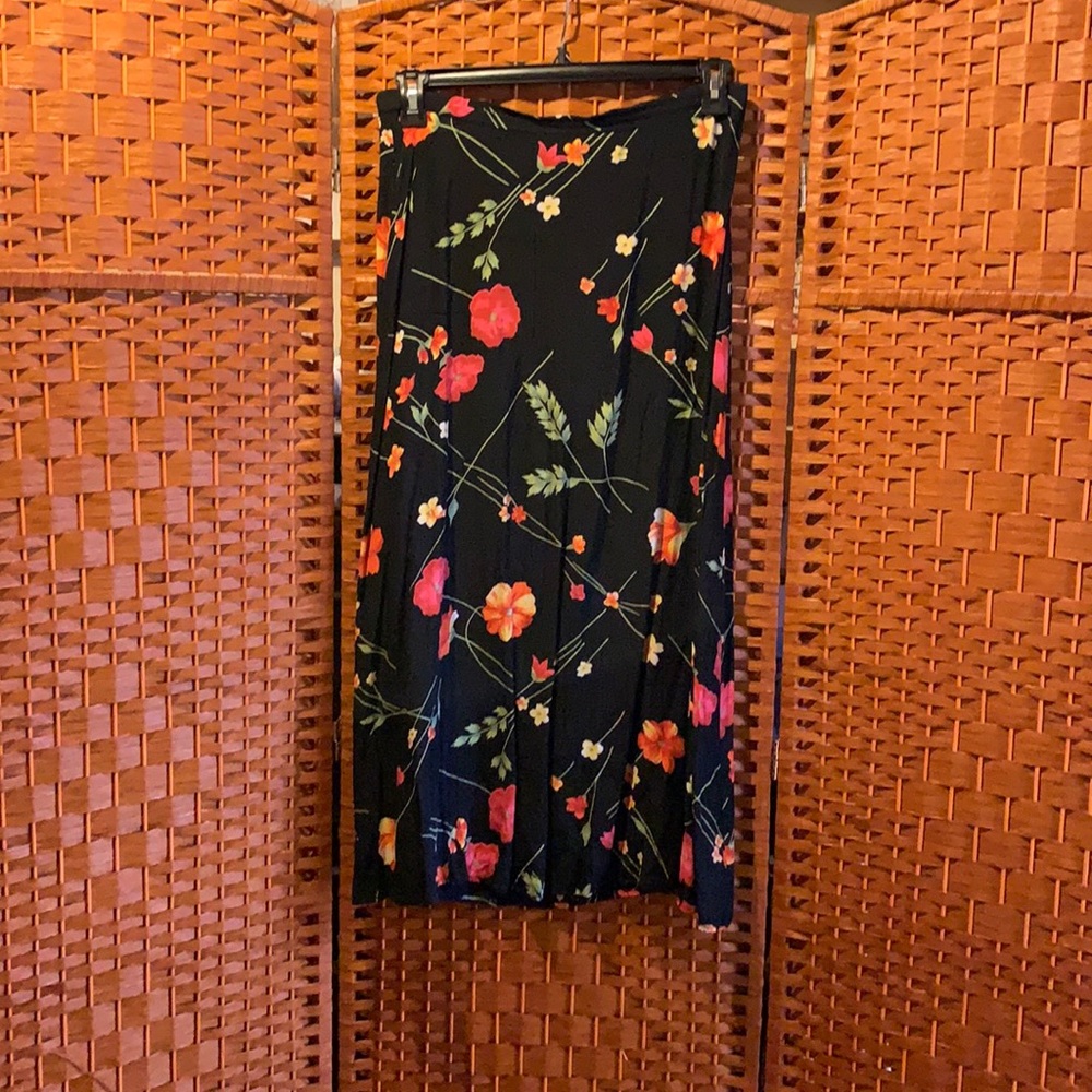 Apostrophe brand skirt